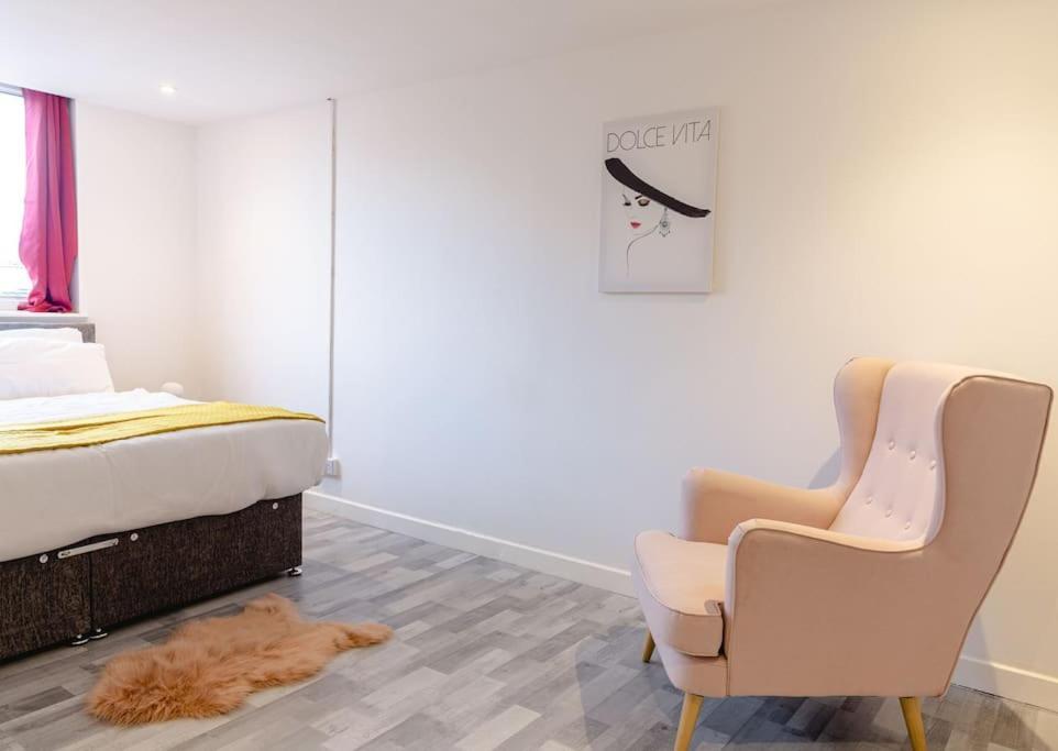 Apartamento 2 Bed With Free Parking Londres Exterior foto