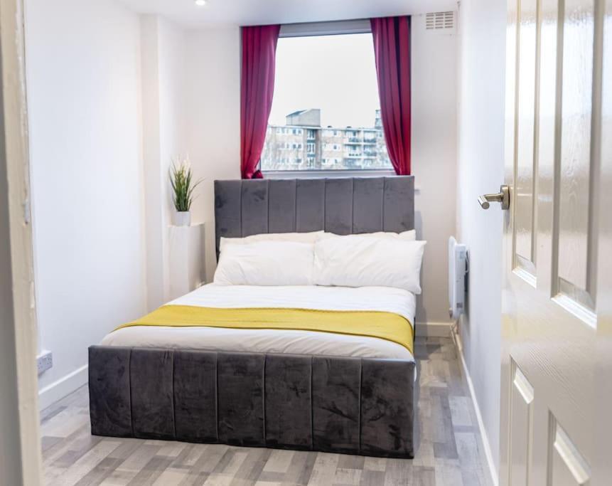Apartamento 2 Bed With Free Parking Londres Exterior foto